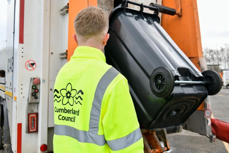 cumberland council waste loader